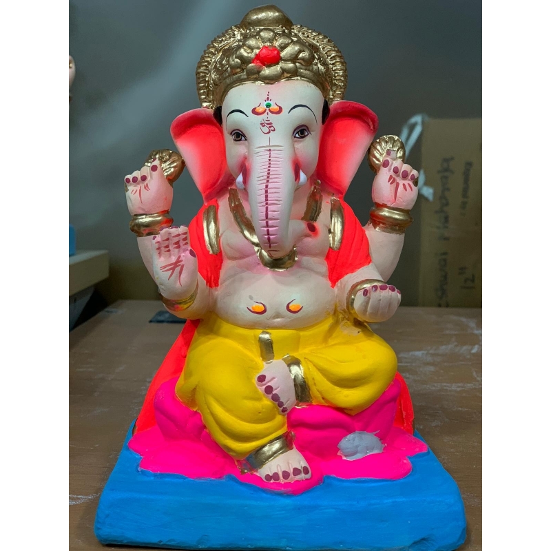 kamal-aasan-eco-friendly-ganesha-idol-made-of-clay-shadu-mati-9-inches